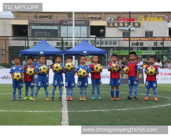 西安足球队在世锦赛上的拼搏历程与荣耀时刻回顾